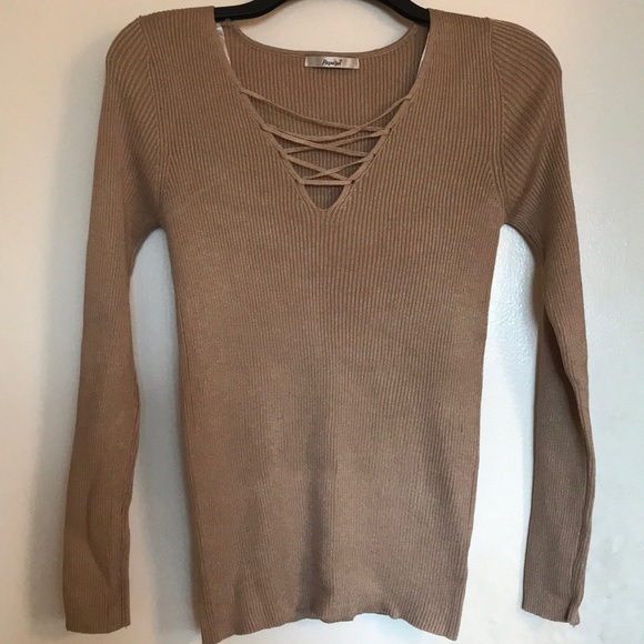 *NEW* Tan Long Sleeve Fitted Sweater - Picture 1 of 2
